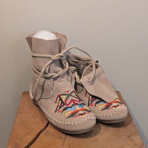 Toms Zahara Tribal Suede Moccasin Bootie Embroidery Southwest Western - Size 9